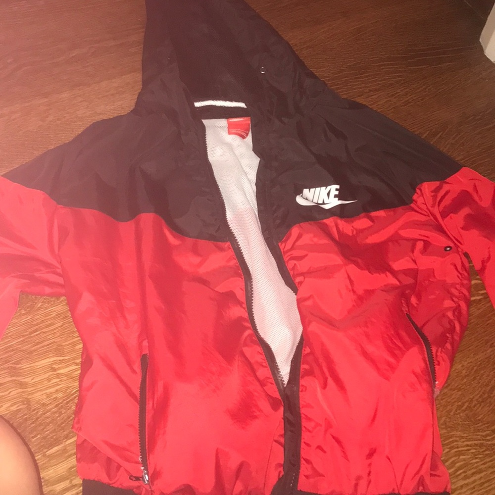 Nike wind breaker